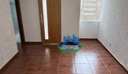 Apartamento com 2 dormitórios à venda, 57 m² por R$ 200.000,00 - Jardim Cocaia - Guarulhos/SP