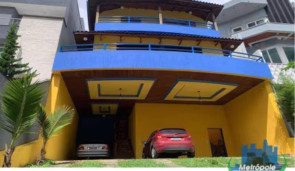 Sobrado com 4 dormitórios à venda, 420 m² por R$ 1.550.000,00 - Cidade Parquelandia - Mogi das Cruzes/SP