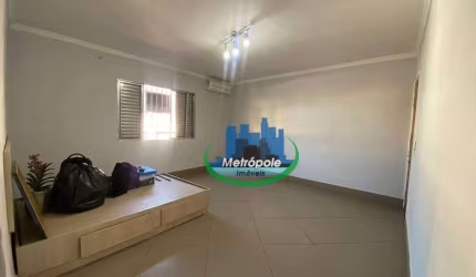 Sobrado com 3 dormitórios, 244 m² - venda por R$ 995.000,00 ou aluguel por R$ 5.200,00/mês - Camargos - Guarulhos/SP