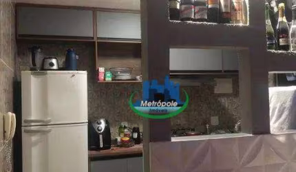 Apartamento com 2 dormitórios à venda, 46 m² por R$ 200.000,00 - Água Chata - Guarulhos/SP