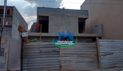 Excelente sobrado de 3 dormitorios e 1 suite