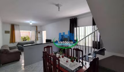 Sobrado com 3 dormitórios à venda, 214 m² por R$ 650.000 - Jardim Almeida Prado - Guarulhos/SP