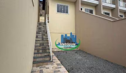 Sobrado com 2 dormitórios à venda, 74 m² por R$ 450.000 - Parque Residencial Scaffid II - Itaquaquecetuba/SP