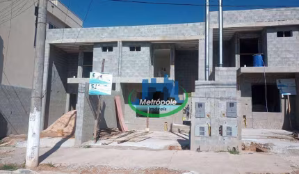 Sobrado com 3 dormitórios à venda, 94 m² por R$ 680.000 - Parque Flamengo - Guarulhos/SP