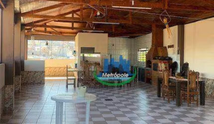 Sobrado com 3 dormitórios para alugar, 450 m² por R$ 5.720,00/mês - Jardim Nova Cidade - Guarulhos/SP