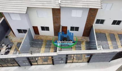 Sobrado com 2 dormitórios à venda, 70 m² por R$ 380.000 - Jardim Jasmim - Itaquaquecetuba/SP