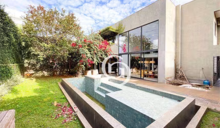 Sobrado com 3 dormitórios à venda, 350 m² por R$ 2.600.000 - Tropical - Cascavel/PR