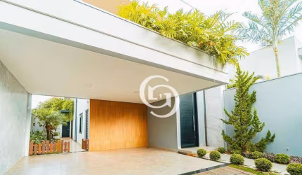 Sobrado com 4  suítes à venda no Country, 272 m² por R$ 2.550.000 - Cascavel/PR