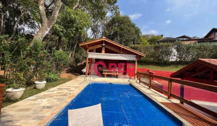 Casa com 4 quartos à venda, 250 m² por R$ 1.700.000 - Condomínio Porto de Ibiúna - Ibiúna/SP