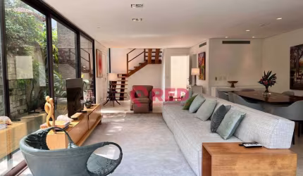Sobrado com 4 dormitórios à venda, 250 m² por R$ 9.000.000,00 - Praia da Baleia - São Sebastião/SP