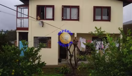 Casa com 4 quartos à venda no Rio Branco, Caxias do Sul , 145 m2 por R$ 500.000