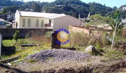 Terreno à venda em Reolon, Caxias do Sul  por R$ 200.000