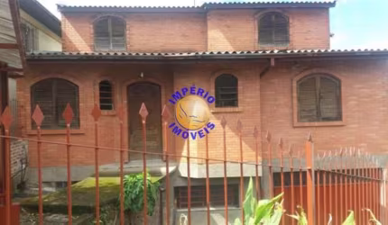 Casa com 3 quartos à venda no Rio Branco, Caxias do Sul , 210 m2 por R$ 600.000