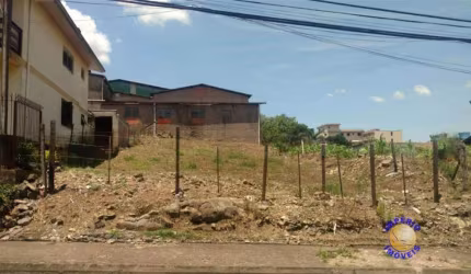 Terreno à venda no Rio Branco, Caxias do Sul  por R$ 280.000