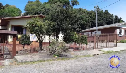 Casa com 4 quartos à venda no São Leopoldo, Caxias do Sul , 180 m2 por R$ 680.000