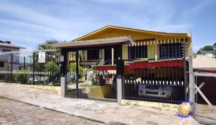 Casa com 4 quartos à venda no Rio Branco, Caxias do Sul , 265 m2 por R$ 600.000