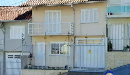 Casa com 3 quartos à venda no Kayser, Caxias do Sul , 100 m2 por R$ 360.000