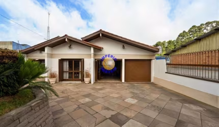 Casa com 3 quartos à venda no Medianeira, Caxias do Sul , 135 m2 por R$ 890.000