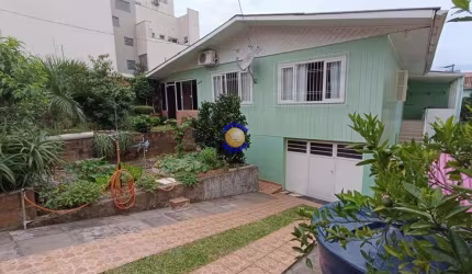 Casa com 4 quartos à venda no Rio Branco, Caxias do Sul , 250 m2 por R$ 425.000