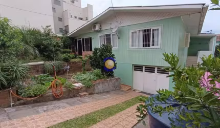 Casa com 4 quartos à venda no Rio Branco, Caxias do Sul , 250 m2 por R$ 425.000