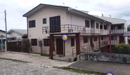 Casa com 2 quartos à venda no Charqueadas, Caxias do Sul , 108 m2 por R$ 285.000