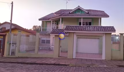 Casa com 3 quartos à venda na Bela Vista, Caxias do Sul , 224 m2 por R$ 970.000