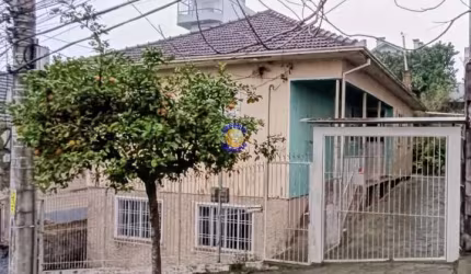 Terreno à venda no Rio Branco, Caxias do Sul  por R$ 560.000
