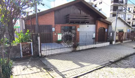 Casa com 5 quartos à venda no Marechal Floriano, Caxias do Sul , 243 m2 por R$ 580.000