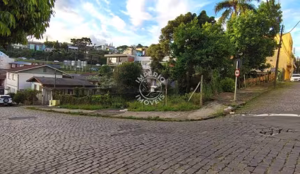 Terreno à venda no Medianeira, Caxias do Sul  por R$ 550.000