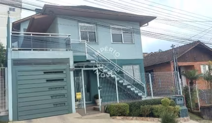 Casa com 6 quartos à venda no São Leopoldo, Caxias do Sul , 190 m2 por R$ 790.000