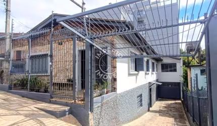 Casa com 3 quartos à venda no Rio Branco, Caxias do Sul , 440 m2 por R$ 840.000