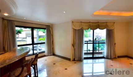 Lindo Apartamento no Ipiranga, em ótima localização, em Condomínio com 1 unidade por anda