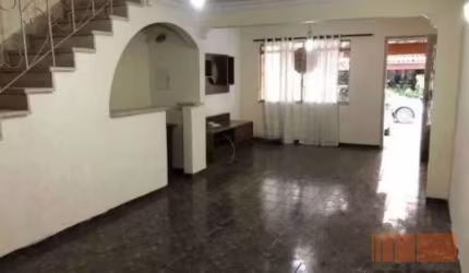 Sobrado na Mooca/SP |113m², 03 Quartos, 02 vagas, 03 banheiros, Quintal -  R$ 800.000,00