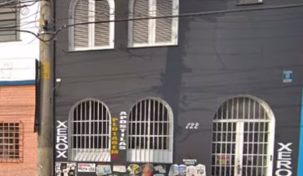 Aluga Casa Comercial no Bairro Cambuci com 80 m R$ 3.500,00