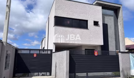 Casa com 3 quartos à venda na Rua Hermínio Cardoso, 30, Tingui, Curitiba, 132 m2 por R$ 899.000