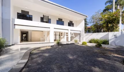 Casa comercial com 6 salas para alugar na Avenida Nossa Senhora da Luz, 2257, Jardim Social, Curitiba, 550 m2 por R$ 15.000