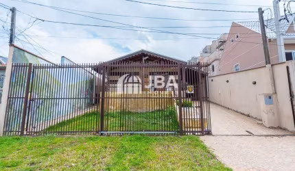 Casa com 4 quartos à venda na Rua Alfredo Pires Furiatti, 308, Xaxim, Curitiba, 308 m2 por R$ 1.150.000