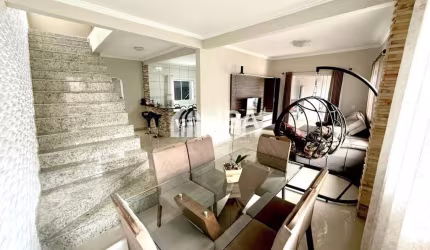 Casa com 3 quartos à venda na Bernardo Schlichta, 146, Cachoeira, Curitiba, 200 m2 por R$ 750.000