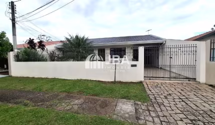 Casa com 3 quartos à venda na Rua Carlos Setin, 317, Afonso Pena, São José dos Pinhais, 134 m2 por R$ 900.000