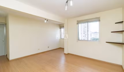 Sala comercial com 2 salas à venda na Rua Treze de Maio, 336, Centro, Curitiba, 37 m2 por R$ 115.000