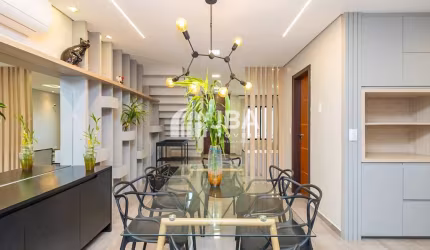 Casa em condomínio fechado com 3 quartos para alugar na Rua Fernando de Noronha, 2590, Santa Cândida, Curitiba, 166 m2 por R$ 6.900