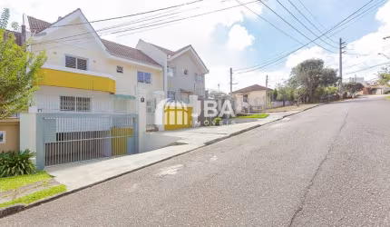 Casa com 4 quartos à venda na Rua Miguel Tschannerl, 330, Vista Alegre, Curitiba, 159 m2 por R$ 790.000