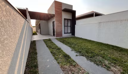 A Casa Perfeita para Sua Família – Moderna, Espaçosa e Bem Localizada!