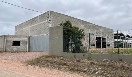 Barracão em São José dos Pinhais | 1.400m² | Pronto para Sua Empresa