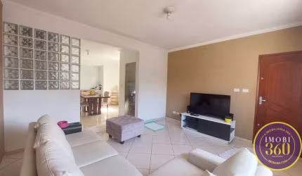 Sobrado à Venda em Cidade Líder, São Paulo - SP