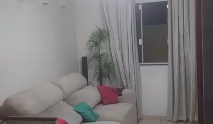 Sobrado  á venda na Parada XV de Novembro