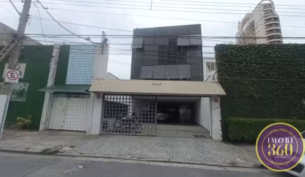 Prédio comercial de alto padrão