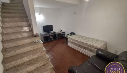 Sobrado com 140m² 03 dormitórios vaga de garagem na   Vila Regente Feijó