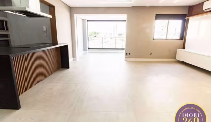 Apartamento com 03 suítes e 02 vagas na Rua Pantojo