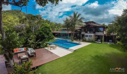 Casa com 6 quartos, Praia Brava, Ubatuba - R$ 12 mi, Cod: 1935